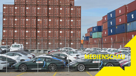 Luxuswagen warten auf den Export. Das kann unter den gegebenen B... Luxuswagen warten auf den Export. Das kann unter den gegebenen B...