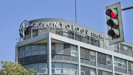 Scientology-»Kirche« an der Otto-Suhr-Allee in Berlin-Charlotten... Scientology-»Kirche« an der Otto-Suhr-Allee in Berlin-Charlotten...