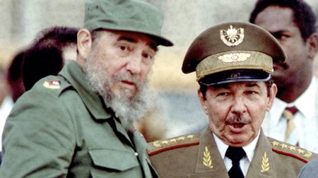 Nicht nur Kuba feiert Raúl Castro (r.) als großen Freiheitskämpf... Nicht nur Kuba feiert Raúl Castro (r.) als großen Freiheitskämpf...