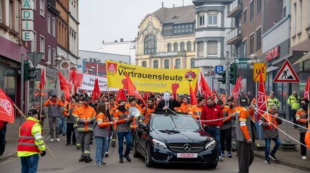 Mit dem GKV-Beitragssatzstabilisierungsgesetz will die Bundesreg... Mit dem GKV-Beitragssatzstabilisierungsgesetz will die Bundesreg...