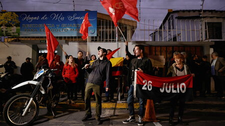 Solidaritätskundgebung der Anhänger der Kommunistischen Partei v... Solidaritätskundgebung der Anhänger der Kommunistischen Partei v...