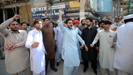 Nach wie vor hat Imran Khans Partei PTI große Mobilisierungskraf... Nach wie vor hat Imran Khans Partei PTI große Mobilisierungskraf...