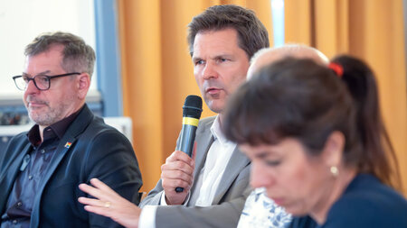 Die Linke fertigmachen, das können sie: Werner Graf (Grüne, l.) ... Die Linke fertigmachen, das können sie: Werner Graf (Grüne, l.) ...
