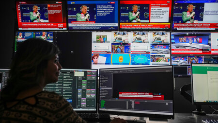 Aktuell außer Betrieb: der Newsroom des Senders Halk TV (Istanbu... Aktuell außer Betrieb: der Newsroom des Senders Halk TV (Istanbu...