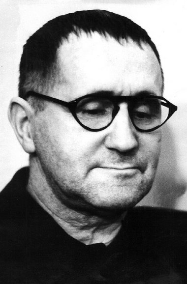 Bertolt Brecht (undatierte Aufnahme)