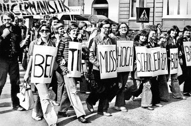 Hamburg 1977: Studenten demonstrieren gegen das Berufsverbot für...