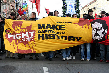 Teilnehmer der LLL-Demo am 14. Januar 2007 in Berlin