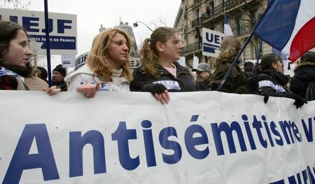 Demonstration in Paris im Gedenken an Ilan Halimi (26.2.2006).De...