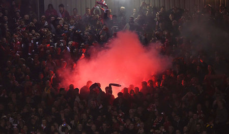 Die »Kop« feierte Klopp: Auf der berühmtesten Tribüne der Welt i...