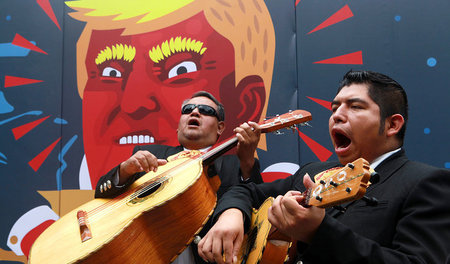 Bald kommt Trump: Musikalischer Protest gegen den künftigen US-P...