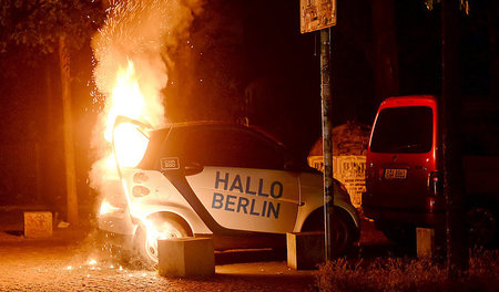 Autobrandstiftung in Berlin-Kreuzberg